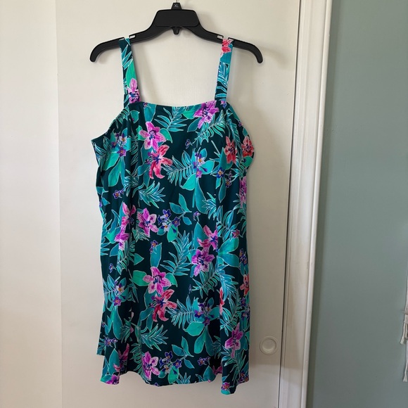 Floral one piece swimsuit size 22 - Picture 1 of 9